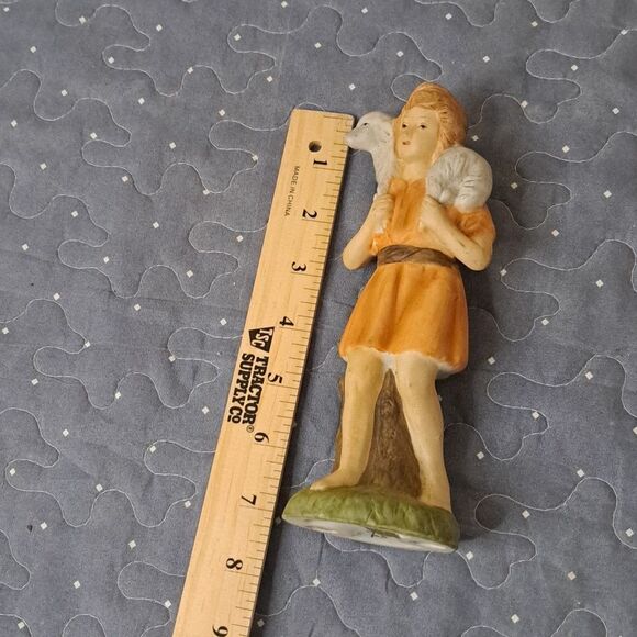 Homco Nativity Figurine Sheep Herder Carrying a Sheep 5216 replacement 1980 - Picture 2 of 4